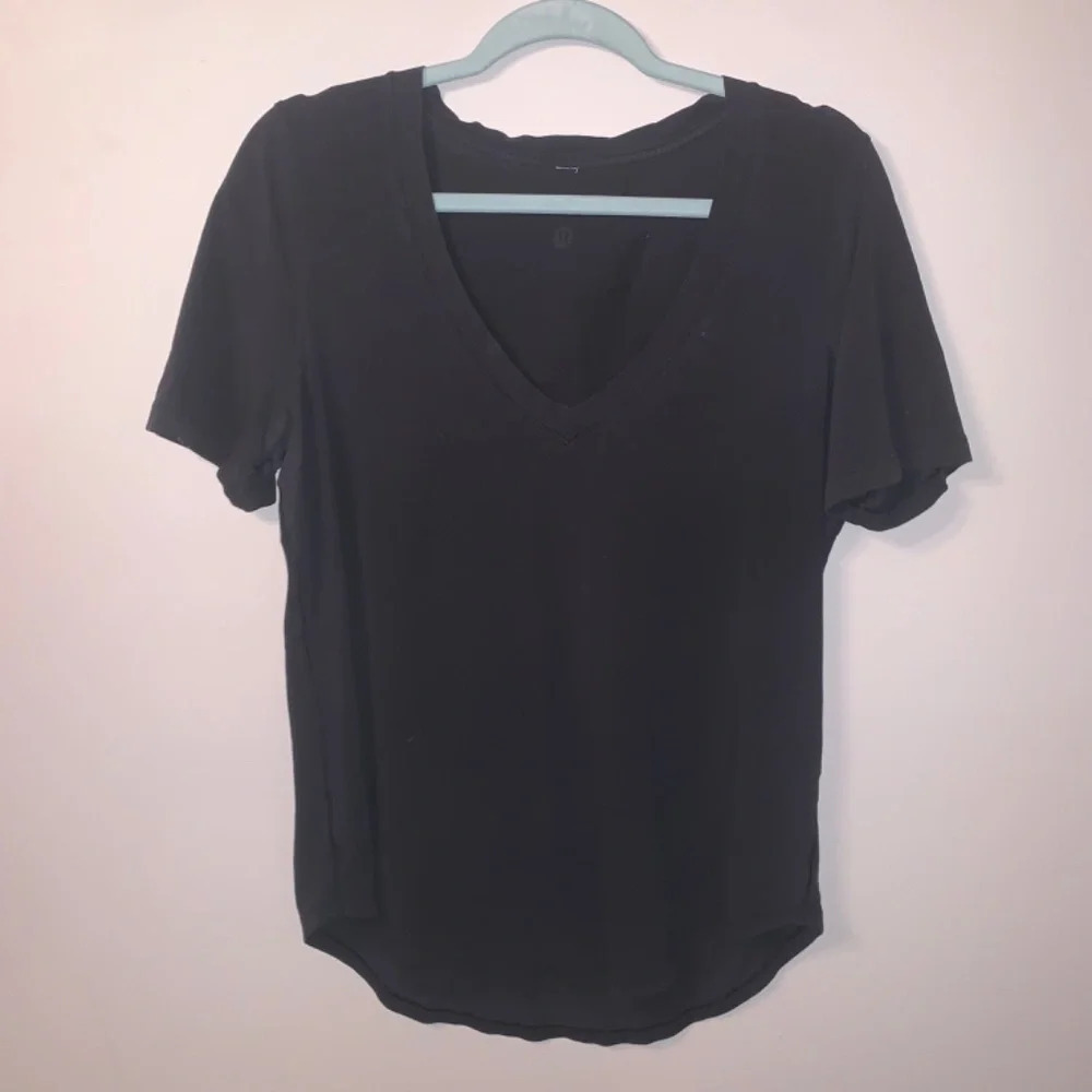 Lululemon Black V-Neck T-Shirt